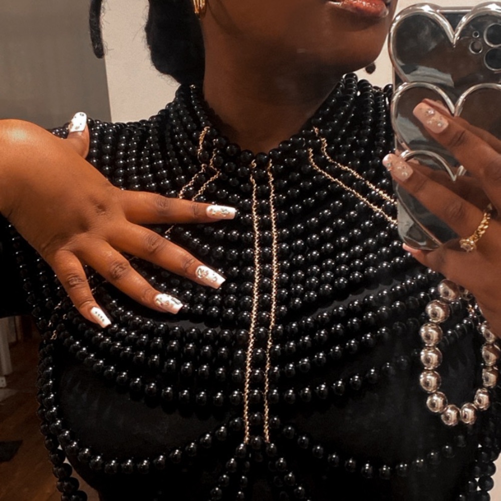 Luxurious black pearl body chain